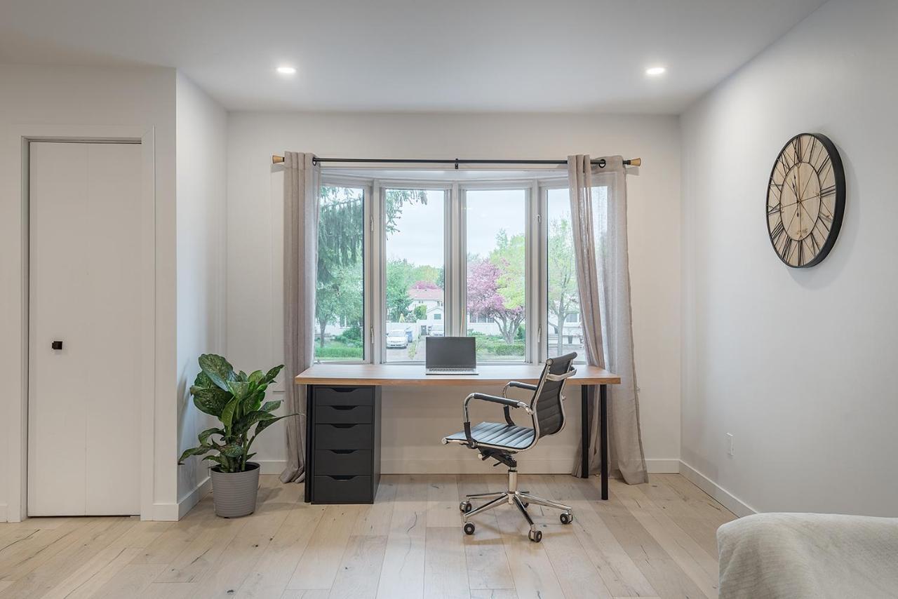 Free Parking Prime Location New Modern Condo Brossard Esterno foto